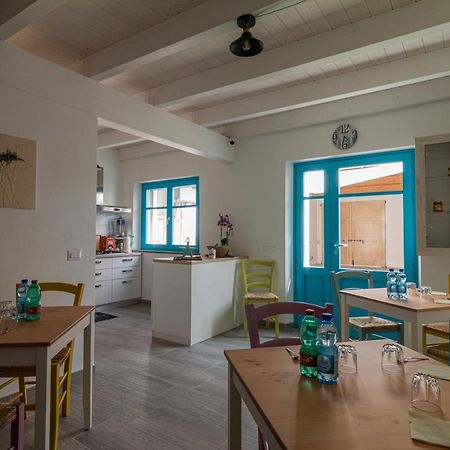 Bed and Breakfast La Vecchia Dimora Marrubiu Екстер'єр фото