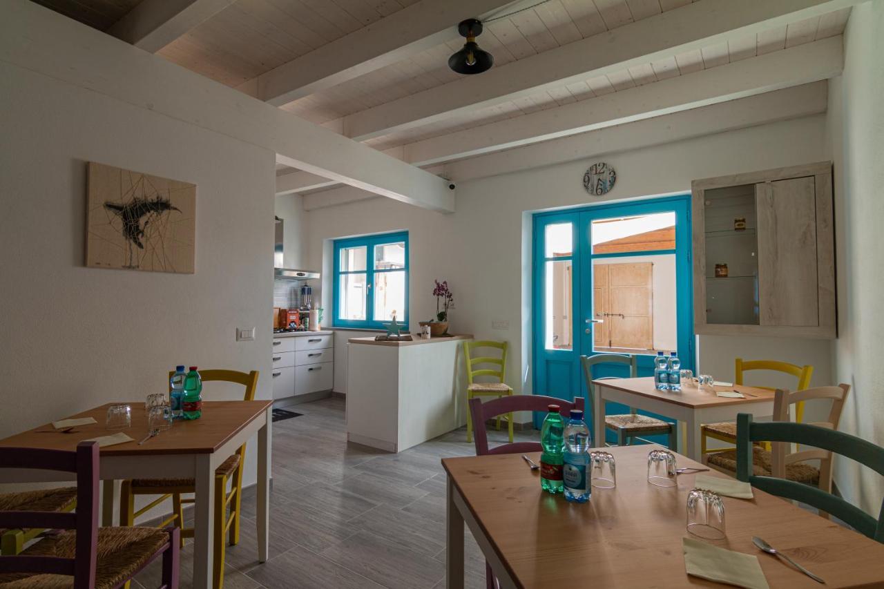 Bed and Breakfast La Vecchia Dimora Marrubiu Екстер'єр фото