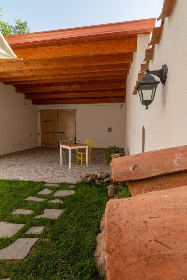 Bed and Breakfast La Vecchia Dimora Marrubiu Екстер'єр фото