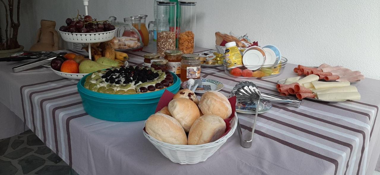 Bed and Breakfast La Vecchia Dimora Marrubiu Екстер'єр фото