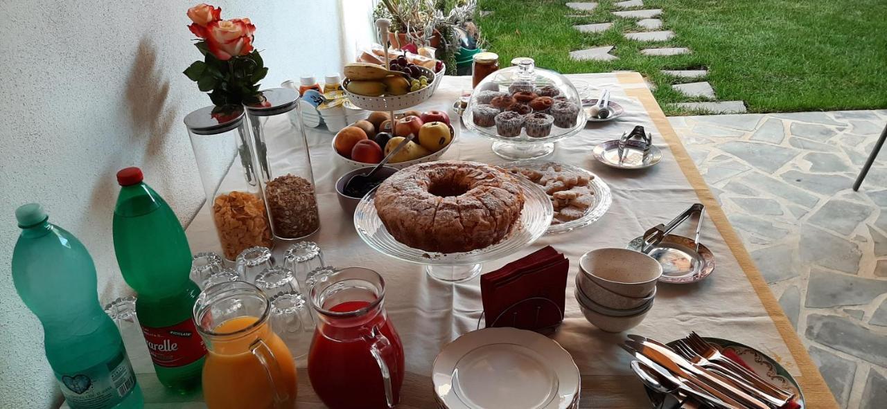 Bed and Breakfast La Vecchia Dimora Marrubiu Екстер'єр фото