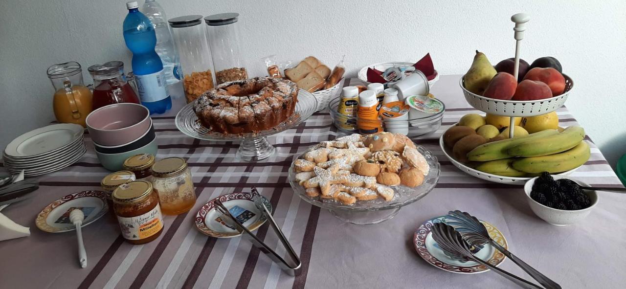 Bed and Breakfast La Vecchia Dimora Marrubiu Екстер'єр фото