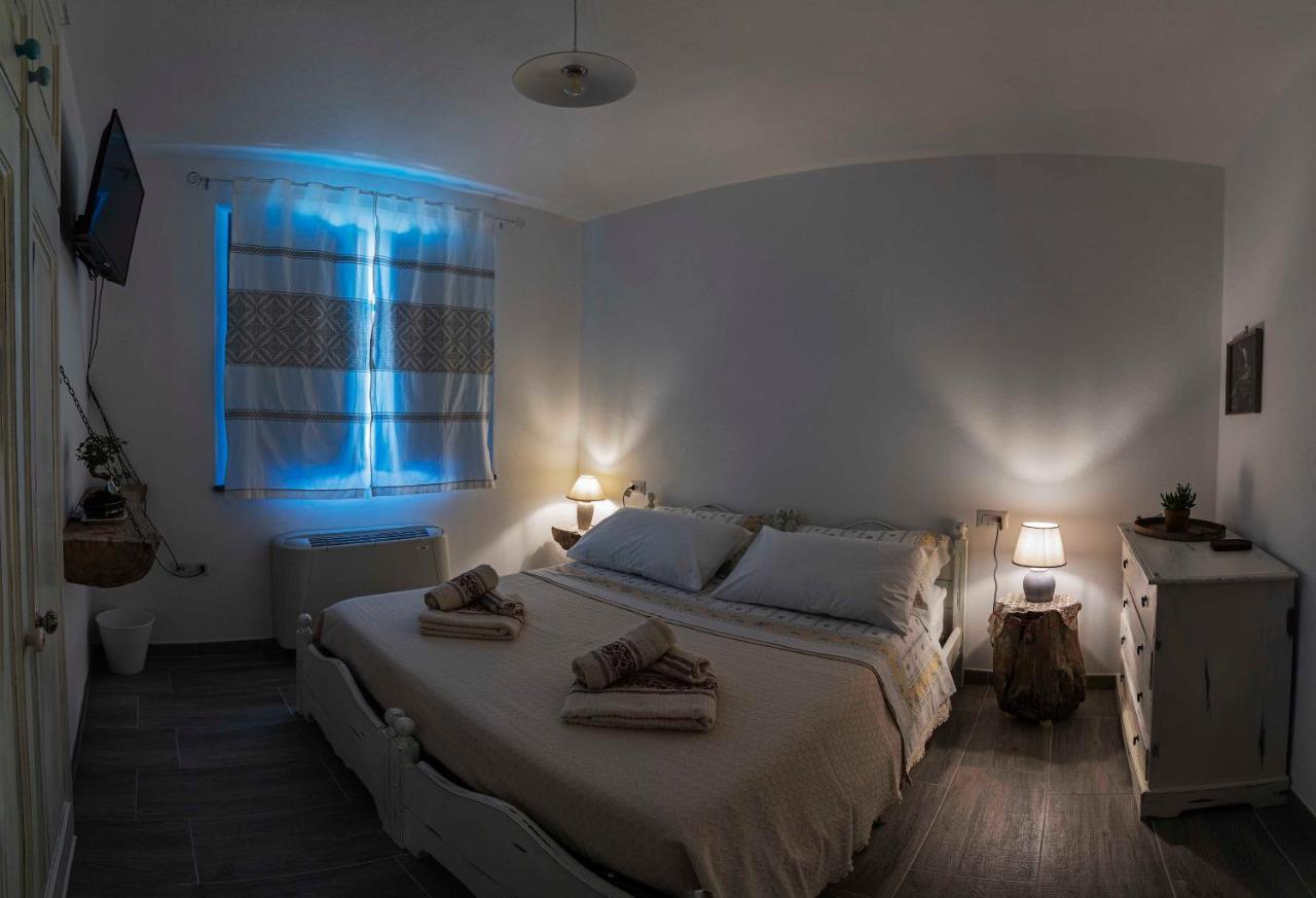 Bed and Breakfast La Vecchia Dimora Marrubiu Екстер'єр фото